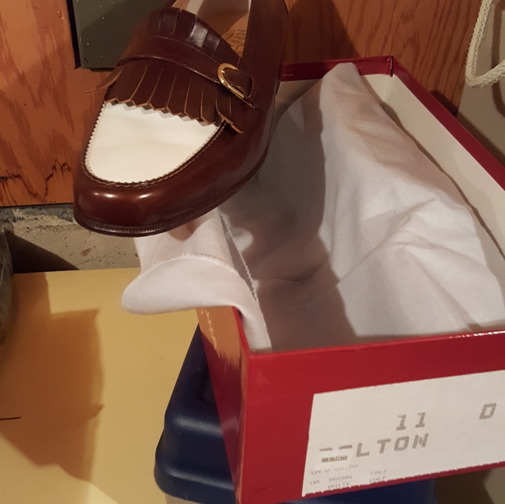 Vintage Salvatore Ferragamo New in box box men's brown and white Bolton …